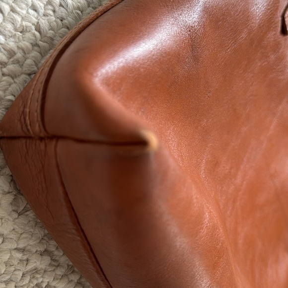 Madewell Transport Tote Small - vegan leather, tan - Picture 5 of 15